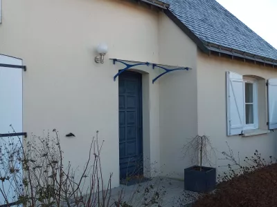 pose porte d’entrée  à Bécon-les-Granits